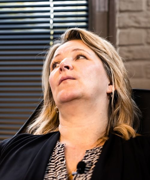 Halslift (Nefertiti) behandeling Dokterfinn